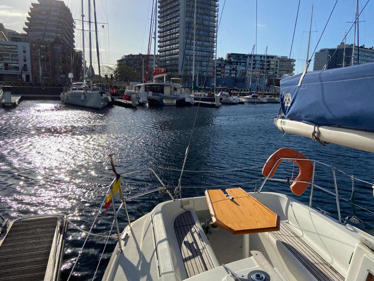 Unieke Slaapervaring Op Een Zeilboot In Het Centrum Van Ostend